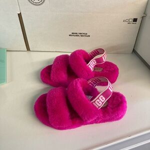 UGG size 5 pink sandals/slides
